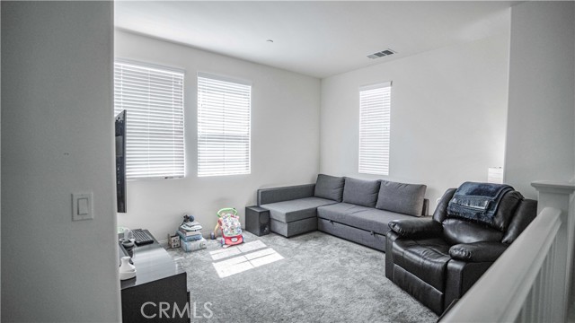 7600 Channel View Street, Chino CA: https://media.crmls.org/medias/bacc8490-a10d-4c4b-980f-59234b3f99f4.jpg