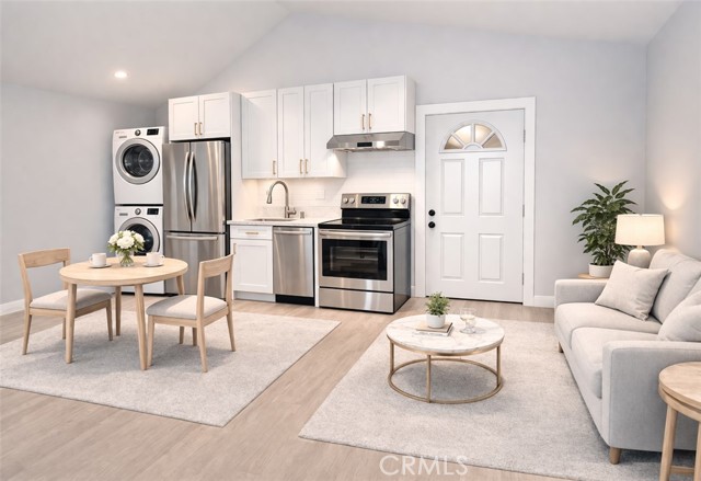 Detail Gallery Image 3 of 7 For 1726 W 52nd, Los Angeles,  CA 90062 - 3 Beds | 3 Baths