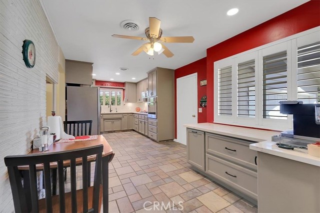 Detail Gallery Image 6 of 43 For 768 Zupan Ave, Yuba City,  CA 95991 - 3 Beds | 2 Baths