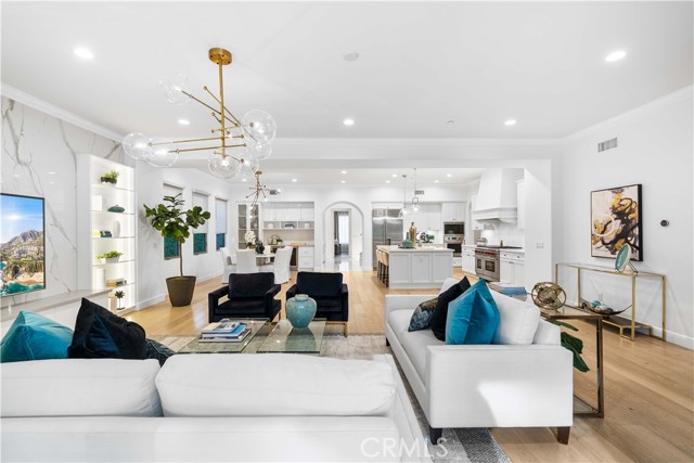 Detail Gallery Image 34 of 62 For 26 Lowland, Irvine,  CA 92602 - 5 Beds | 5/1 Baths