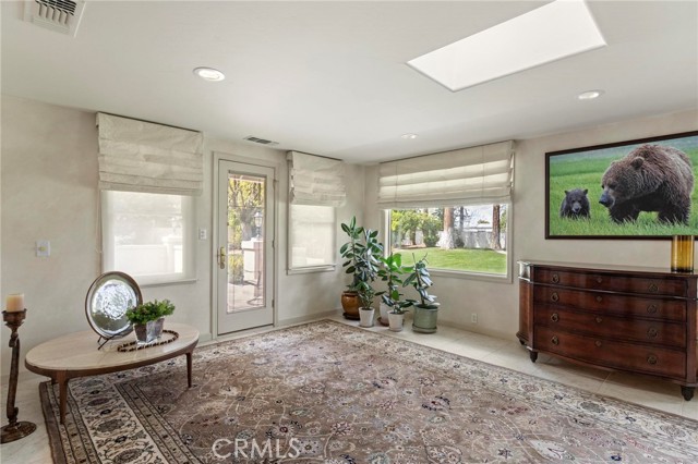 668 Gabriel Avenue, Yuba City CA: https://media.crmls.org/medias/bacf7a56-708b-46cc-aea5-bc3504151b40.jpg