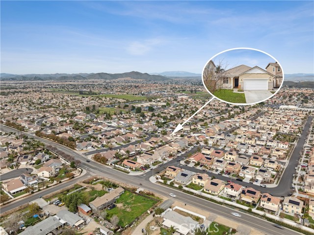 Detail Gallery Image 3 of 37 For 30535 Ridgely Way, Menifee,  CA 92584 - 4 Beds | 2 Baths