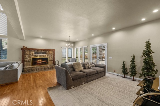 Detail Gallery Image 13 of 75 For 2405 Cedarwood Dr, –,  CA 93222 - 5 Beds | 4/1 Baths