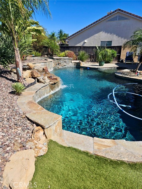 31556 Vignes Court, Winchester CA: https://media.crmls.org/medias/bad19462-cd37-428d-8abd-8affd183da5a.jpg