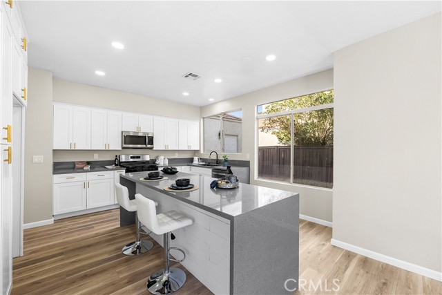 Detail Gallery Image 27 of 64 For 38830 Calistoga St, Palmdale,  CA 93551 - 4 Beds | 3 Baths