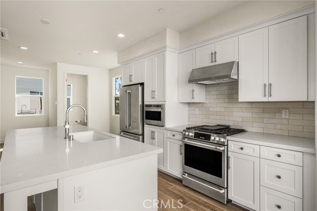 Detail Gallery Image 12 of 27 For 19031 Main St #101, Huntington Beach,  CA 92648 - 2 Beds | 2/1 Baths