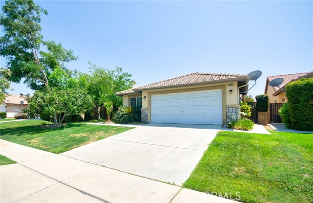 15857 Mesa Dr, Fontana, CA 92336