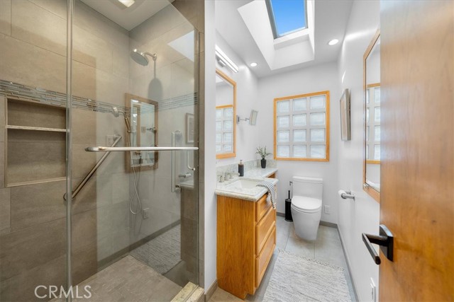 4713 Paseo De Las Tortugas, Torrance CA: https://media.crmls.org/medias/bad4b093-f3ed-477d-a90b-008a17ba2210.jpg