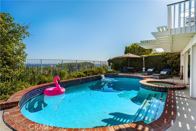 3602 E Ridgeway Road, Orange CA: https://media.crmls.org/medias/bad4d9a9-3616-449f-a7c2-a2125e408e23.jpg