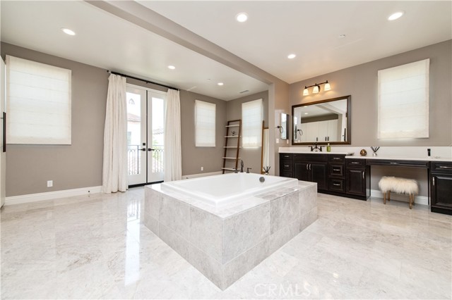 Detail Gallery Image 49 of 57 For 56 Dunmore, Irvine,  CA 92620 - 5 Beds | 5/1 Baths