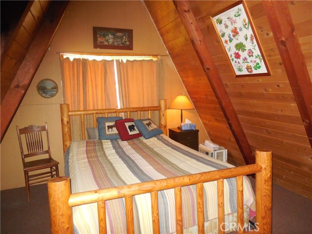 44824 Mountain Meadow Road, Oakhurst CA: https://media.crmls.org/medias/bad5678c-8e15-490e-ba56-9808d68f1d11.jpg