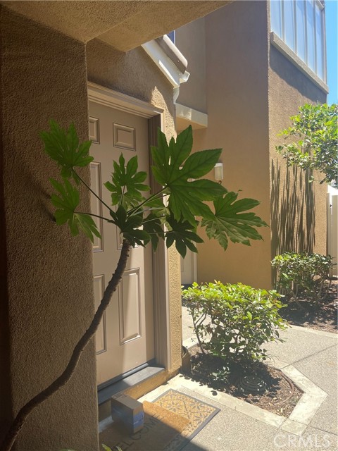 MLS# OC23126114
