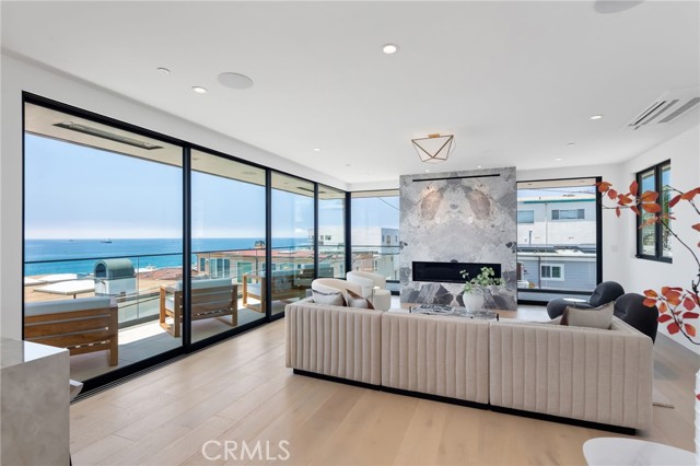 316 32nd Street, Manhattan Beach CA: https://media.crmls.org/medias/bad69748-3410-40a0-ba63-703ca5506aee.jpg