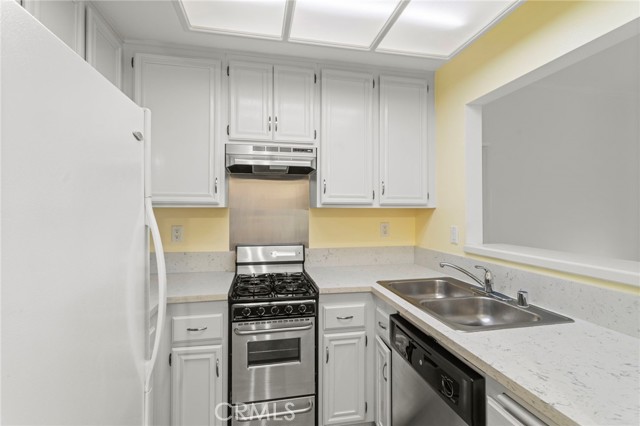 68 Via Terrano, Rancho Santa Margarita CA: https://media.crmls.org/medias/bad6b95e-aeb2-4e24-abf7-8109cac9299d.jpg