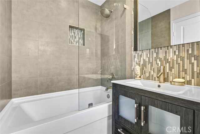 3405 S El Camino Real, San Clemente CA: https://media.crmls.org/medias/bad70b0c-5527-41e3-bee9-3d91c034397a.jpg