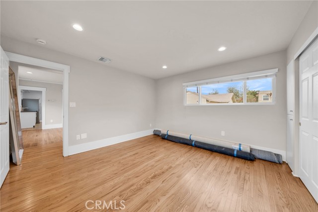 Detail Gallery Image 15 of 17 For 239 1/2 Coronado Ave, Long Beach,  CA 90803 - 1 Beds | 1 Baths