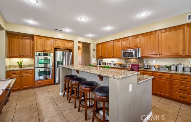 Detail Gallery Image 17 of 51 For 11484 Armour, Beaumont,  CA 92223 - 5 Beds | 4 Baths