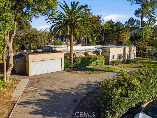 Detail Gallery Image 2 of 32 For 929 Descanso Dr, La Canada Flintridge,  CA 91011 - 3 Beds | 2 Baths