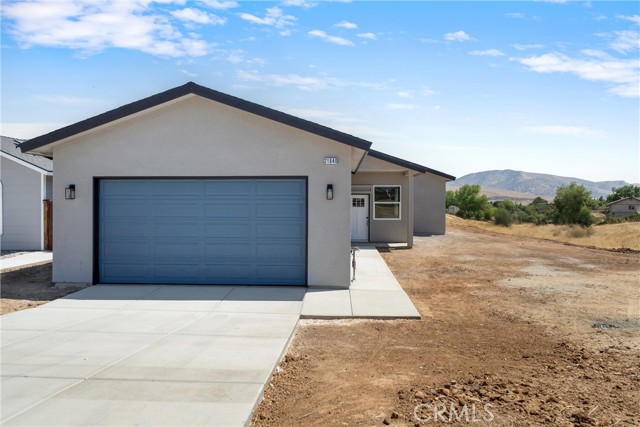 Detail Gallery Image 2 of 26 For 21640 Loop St, Tehachapi,  CA 93561 - 3 Beds | 2 Baths