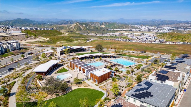 Detail Gallery Image 57 of 69 For 27516 Golden Currant Pl, Valencia,  CA 91381 - 4 Beds | 4/1 Baths