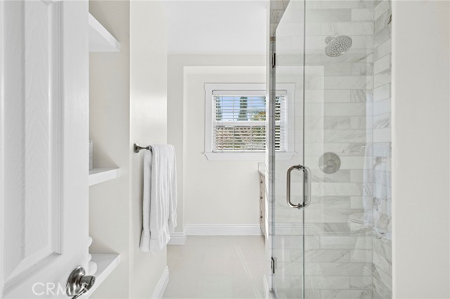 Detail Gallery Image 17 of 28 For 201 E 21st St, Costa Mesa,  CA 92627 - 3 Beds | 2/1 Baths