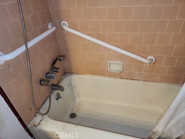 3108 Elm Avenue, Manhattan Beach, California 90266, 2 Bedrooms Bedrooms, ,1 BathroomBathrooms,Residential,Sold,Elm,PW23112709