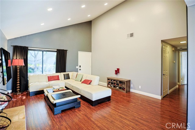 Image 7 of 53 For 12 Silverwood 19