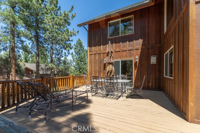 625 Cedar Glen Drive, Big Bear City CA: https://media.crmls.org/medias/bad91af7-c631-4012-a220-59b890d698fe.jpg