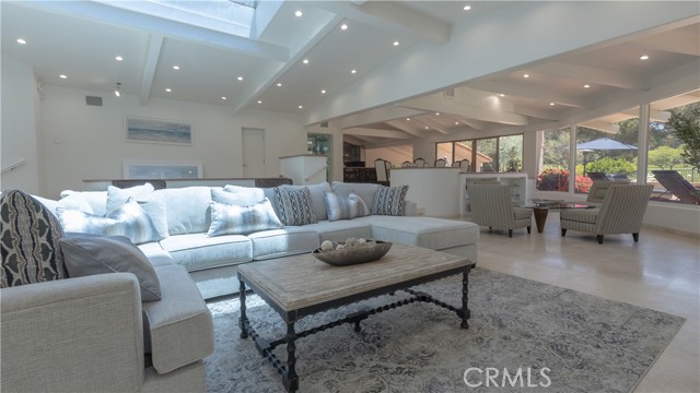 Detail Gallery Image 8 of 74 For 30421 Mirador Ct, Laguna Niguel,  CA 92677 - 4 Beds | 3/1 Baths