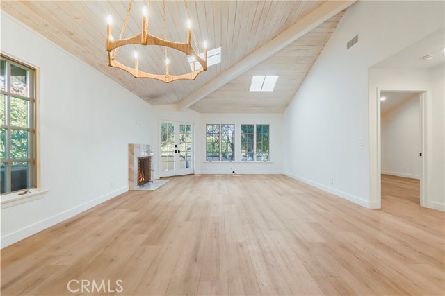 Detail Gallery Image 8 of 22 For 1 Malaga, Manhattan Beach,  CA 90266 - 2 Beds | 2 Baths