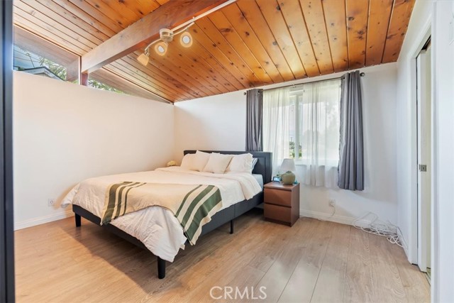 550 N Dexford Drive, La Habra CA: https://media.crmls.org/medias/bad97db1-ba4a-4b7c-97ff-a81daca702d4.jpg