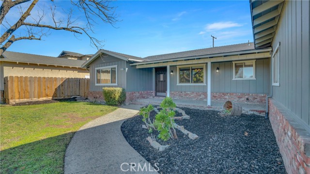 Image 4 of 28 For 2060 Loyola Way