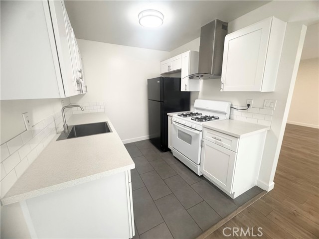 Detail Gallery Image 8 of 19 For 3175 Quartz Ln #3,  Fullerton,  CA 92831 - 2 Beds | 1 Baths