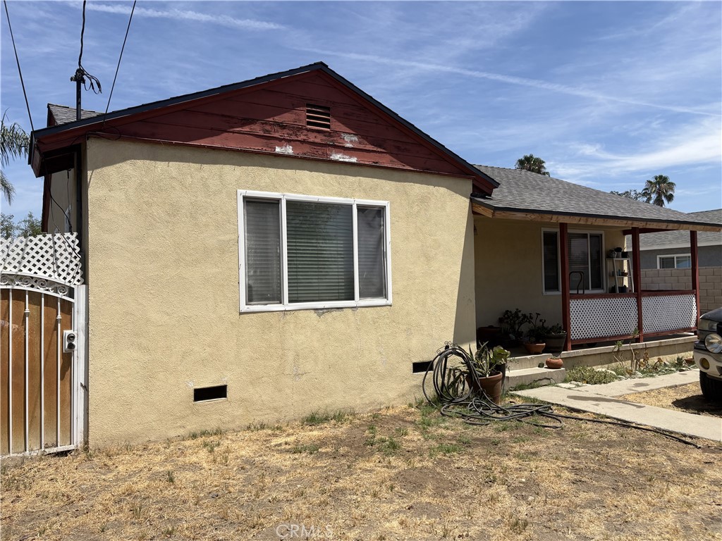 15546 Merrill