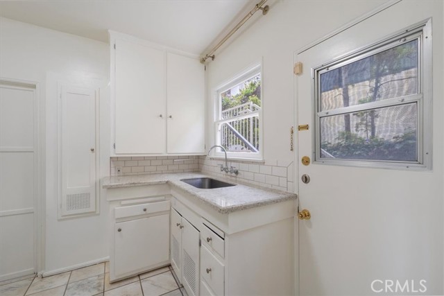 Detail Gallery Image 18 of 21 For 1423 Washington Ave #1,  Santa Monica,  CA 90403 - 2 Beds | 1 Baths