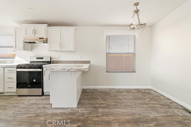 Detail Gallery Image 12 of 23 For 32790 Lakeview Ter, Lake Elsinore,  CA 92530 - 2 Beds | 2 Baths