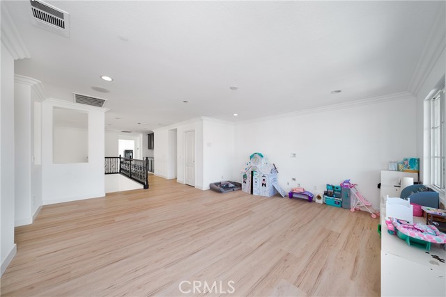 Detail Gallery Image 17 of 29 For 13723 Deerpath, Corona,  CA 92880 - 6 Beds | 5 Baths