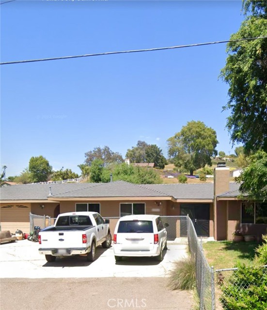 4644 La Canada Road, Fallbrook CA: https://media.crmls.org/medias/badaac09-6762-4fdc-9cc3-54ecf0704606.jpg