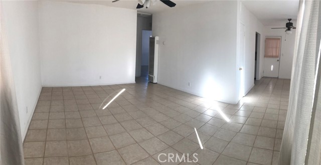 Detail Gallery Image 4 of 32 For 15718 1/2 Larch Ave, Lawndale,  CA 90260 - 4 Beds | 3 Baths