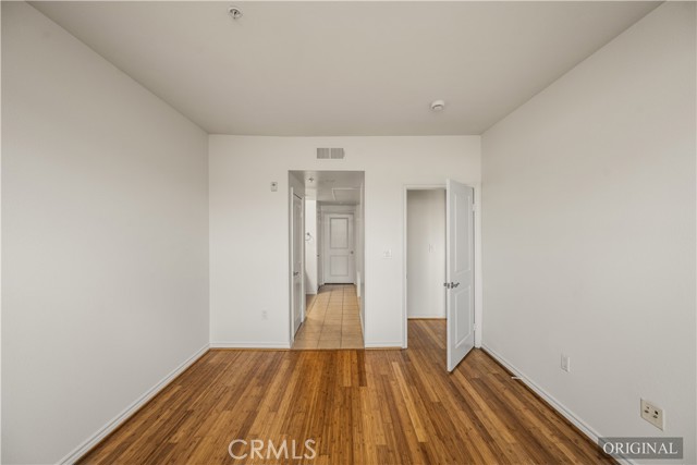 Detail Gallery Image 15 of 30 For 85 E Commonwealth Ave 3d,  Alhambra,  CA 91801 - 2 Beds | 2 Baths