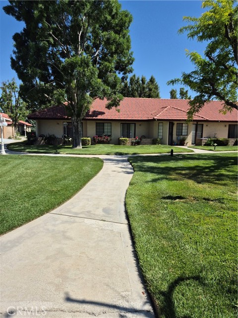 Detail Gallery Image 1 of 7 For 19246 Cottonwood Dr, Apple Valley,  CA 92308 - 1 Beds | 1 Baths