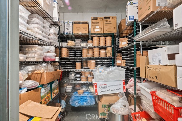 5466 Wilshire Boulevard, Los Angeles CA: https://media.crmls.org/medias/bade3289-e1f8-4763-9681-6d4ed4e4d5aa.jpg
