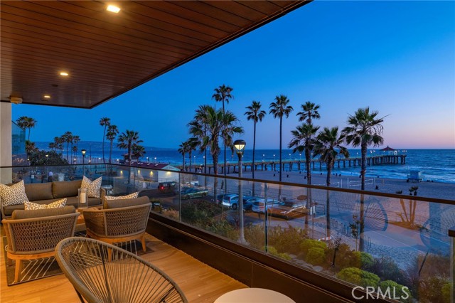 1208 The Strand, Manhattan Beach, California 90266, 2 Bedrooms Bedrooms, ,2 BathroomsBathrooms,Residential,Sold,The Strand,SB22105569