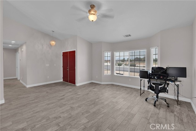 Detail Gallery Image 15 of 61 For 11347 Topaz Rd, Victorville,  CA 92392 - 4 Beds | 2 Baths