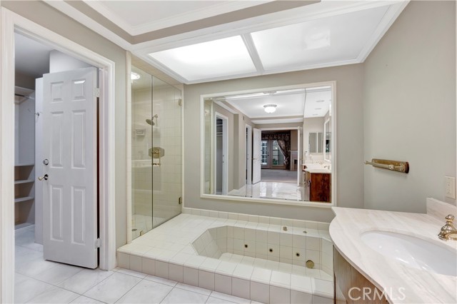 Detail Gallery Image 27 of 52 For 19371 Woodlands Dr, Huntington Beach,  CA 92648 - 3 Beds | 2/1 Baths