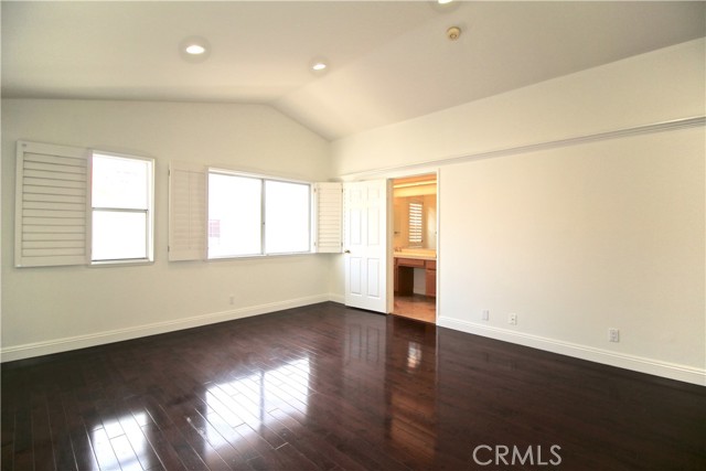 Detail Gallery Image 10 of 18 For 22325 Heritage Pass Pl, Chatsworth,  CA 91311 - 2 Beds | 2/1 Baths