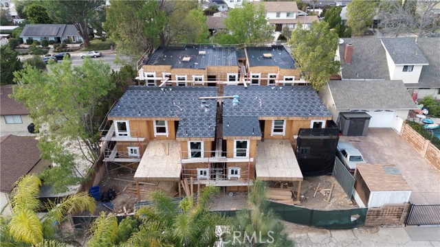 Detail Gallery Image 4 of 15 For 11348 Reseda #E,  Porter Ranch,  CA 91326 - 2 Beds | 2 Baths