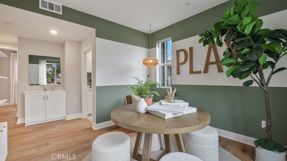 MLS #OC25272470 image #17