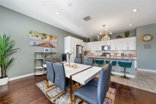 Detail Gallery Image 25 of 61 For 9339 Alondra Bld #2,  Bellflower,  CA 90706 - 3 Beds | 4 Baths