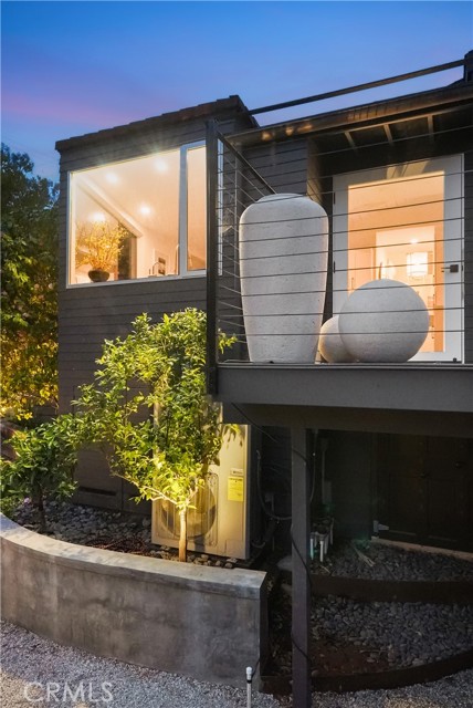 592 Bluebird Canyon Drive, Laguna Beach CA: https://media.crmls.org/medias/bae25a2f-08c7-4954-a471-a6bd9d2ca011.jpg